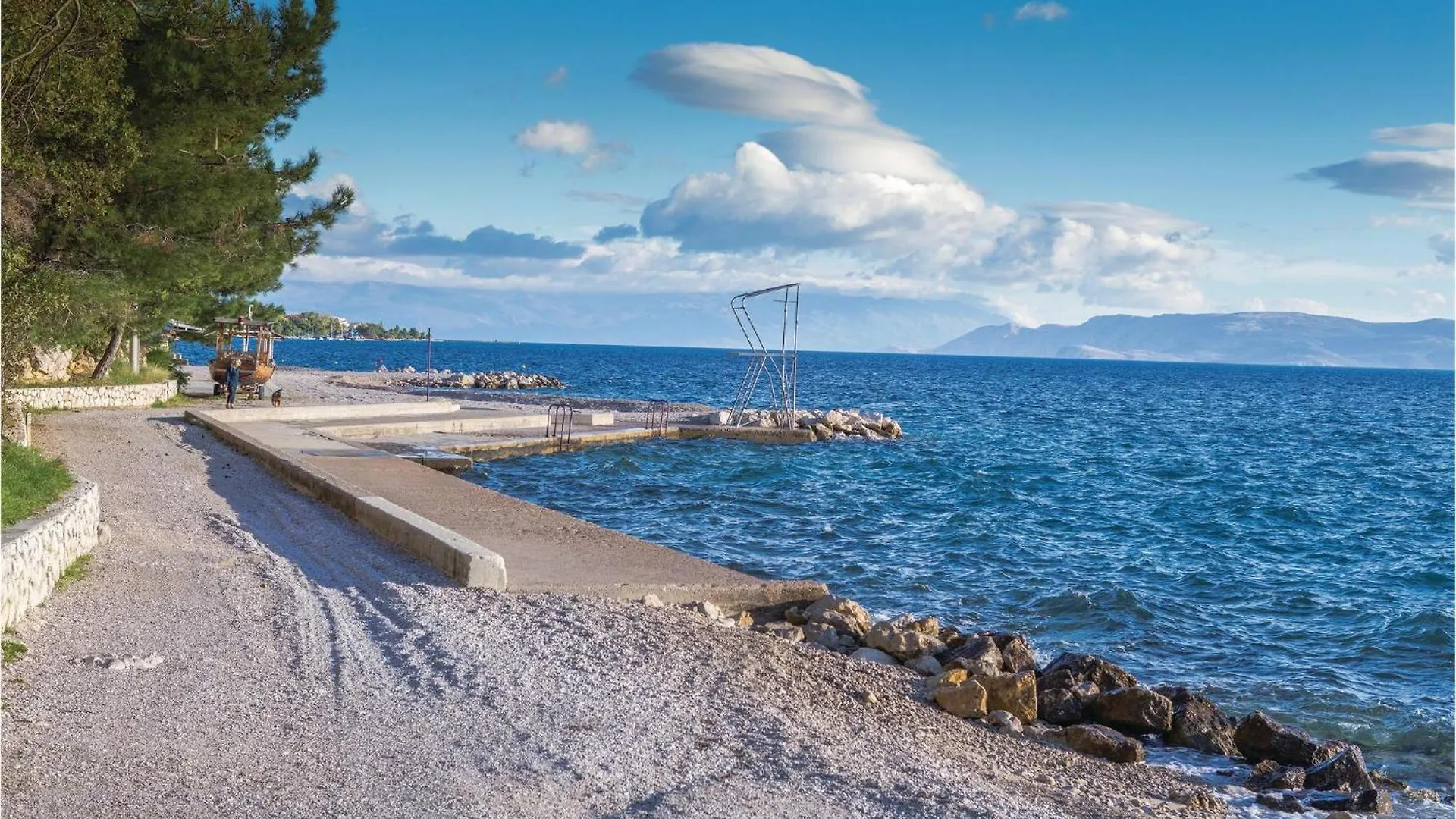 Cozy Apartment In Crikvenica With Wi-Fi 0*,